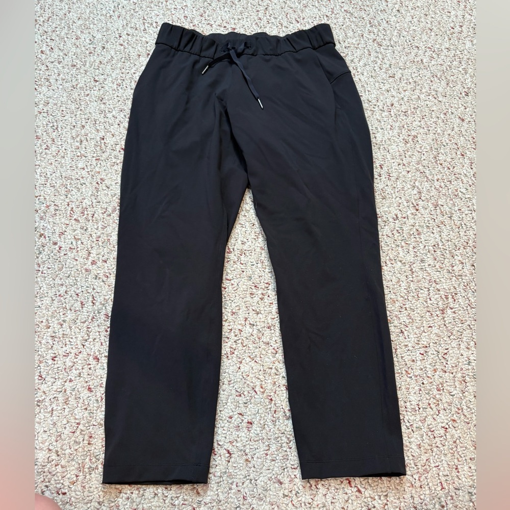 Lululemon on the fly pant